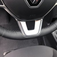Оплетка на руль из натуральной кожи Renault Sandero Stepway II 2018-н.в. (для руля без штатной кожи, черная)