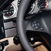 Оплетка на руль из «Premium» экокожи Mercedes-Benz C-Class C180, C200, C350, C300 (черная)